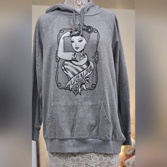 torrid Tops - Torrid Strong Live Love Sweat Shirt Hoodie Sz 2
